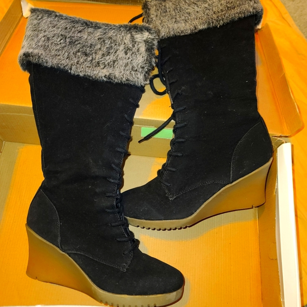 Rampage black suede wedge fur lace up zip side boots NWT size 8